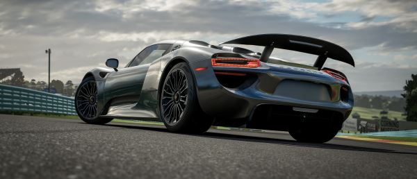 Gran Turismo 7 и Forza Motorsport 7 сравнили в новом видео - старый эксклюзив Microsoft хорошо держится