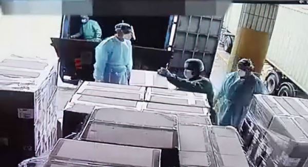 Китайская таможня на границе конфисковала 5840 контрафактных видеокарт XFX Radeon, стоимостью более 3 млн долларов США